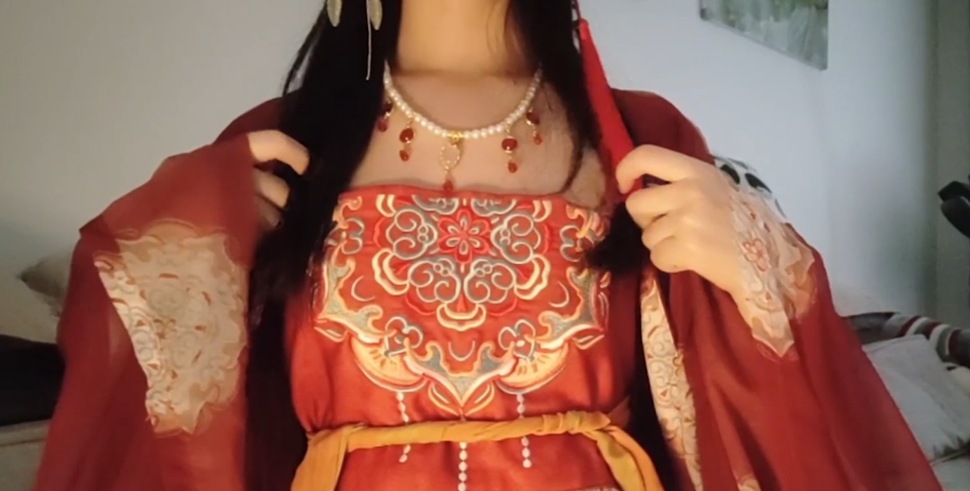 白桃露露-南柯梦[1V+1P/542MB]