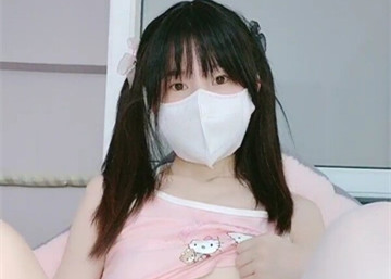 半糖-19岁双马尾萝莉12.24喷水[1v/591M]